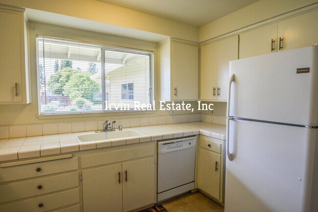 Foto del edificio - Nice 4 Bedroom Rancher