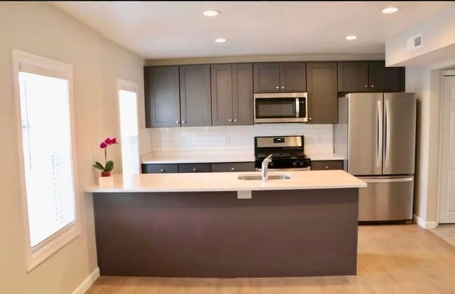 Photo - 28 Morgan Ave Apartment