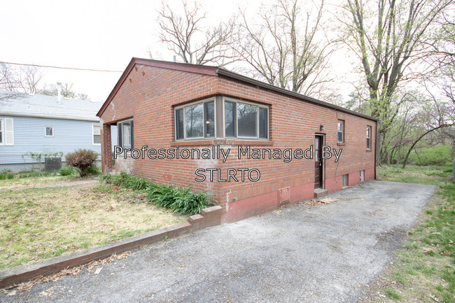 Building Photo - 2129 N Warson Rd