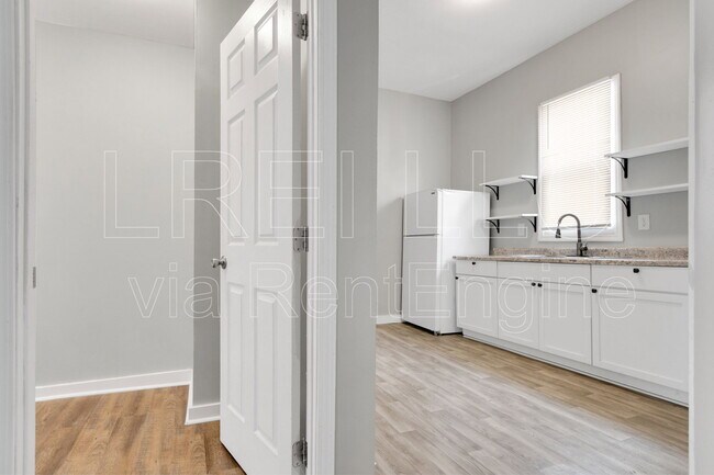 Foto del edificio - 3932 Rankin St