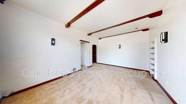 Building Photo - 2936 Schyler St