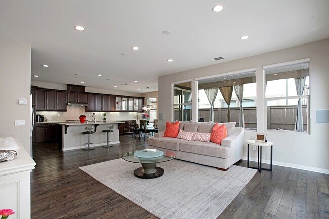 Foto del edificio - 15846 Potomac Ridge Rd