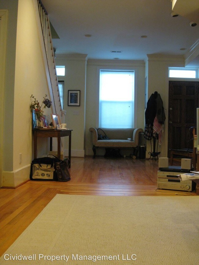 Foto del edificio - 3 br, 2 bath House - 645 Orleans Pl NE