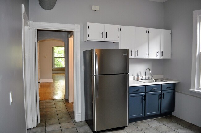 Foto del edificio - 3242 N Seminary Ave