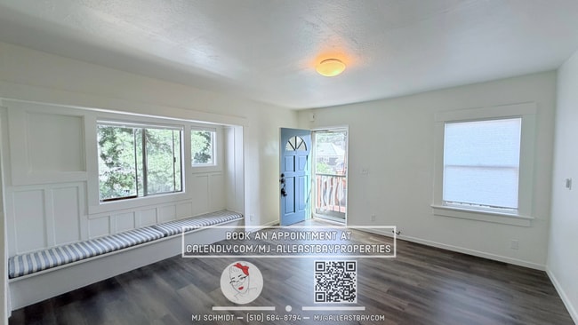 Foto del edificio - Bright top floor 1 bedroom in the heart of Piedmont!