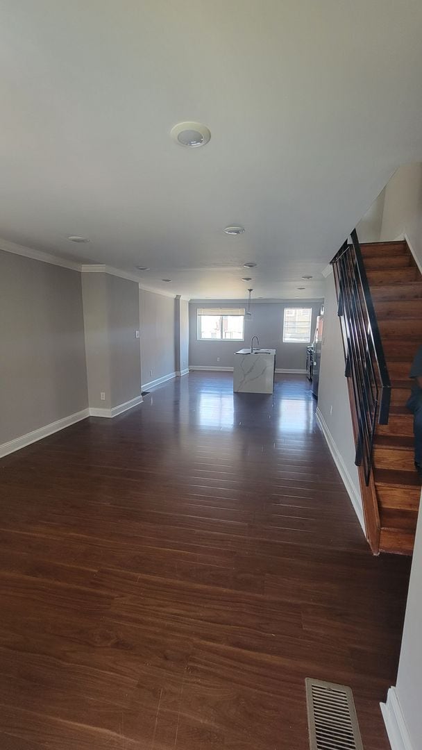Building Photo - Newly Renovated 3BR 2 1/2 Bathroom House F...