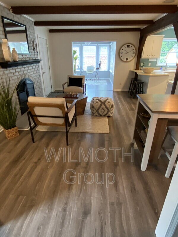 Foto del edificio - 10336 Orchard Park Dr N