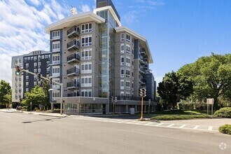 Building Photo - 262 Monsignor O'Brien Hwy