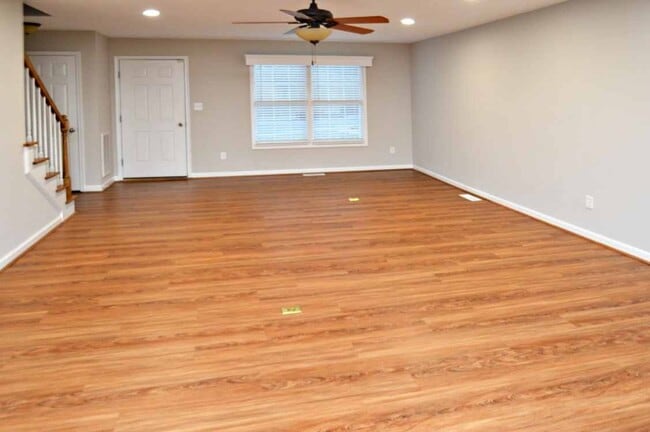 Photo - 226 Duncraig Dr House