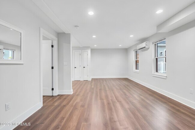 Foto del edificio - 700 1st Ave