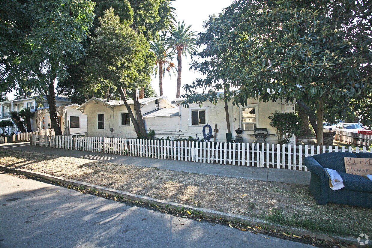 Foto del edificio - 424-436 Allen St