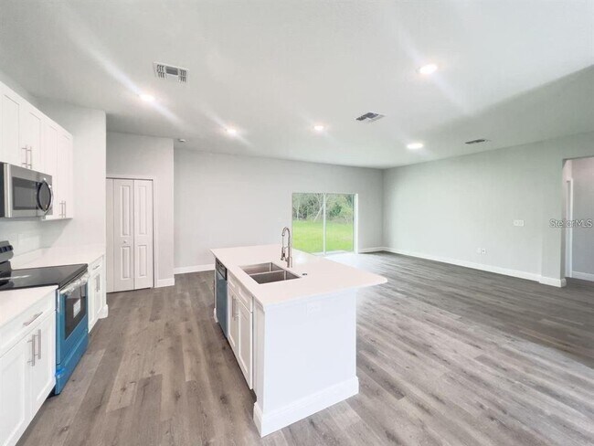 Building Photo - 113 Dogwood Dr Cir