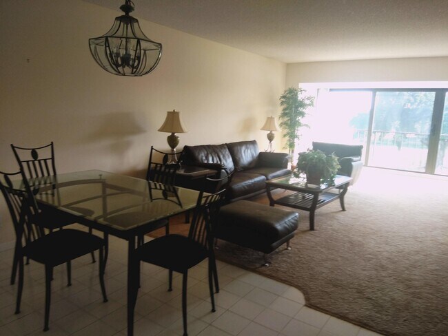 Building Photo - 4539 Luxemburg Ct
