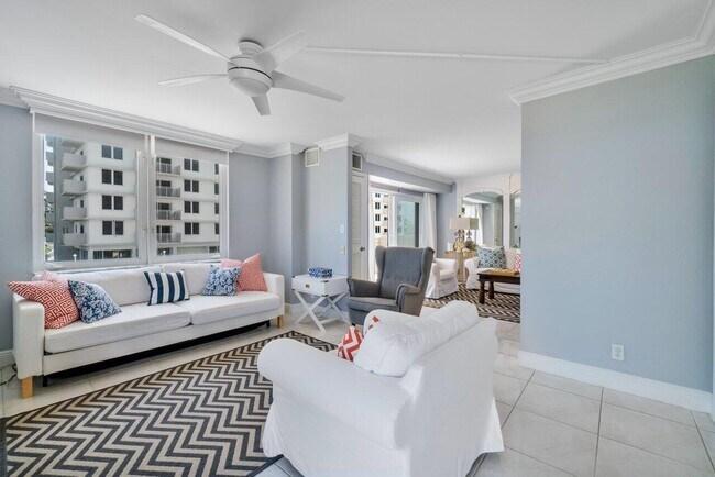 Building Photo - 3221 S Ocean Blvd