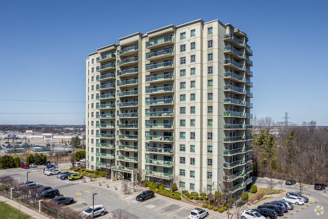 Building Photo - Auburn Towers
