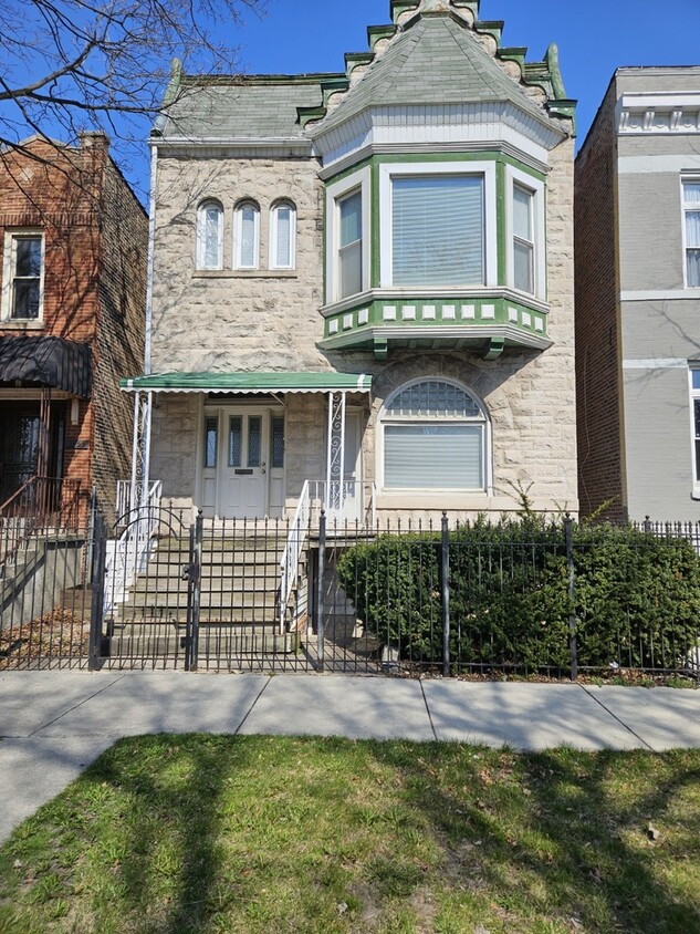 Primary Photo - 3016 W Walnut St
