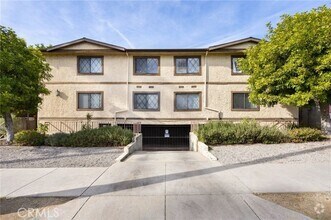 Building Photo - 1117 Linden Ave