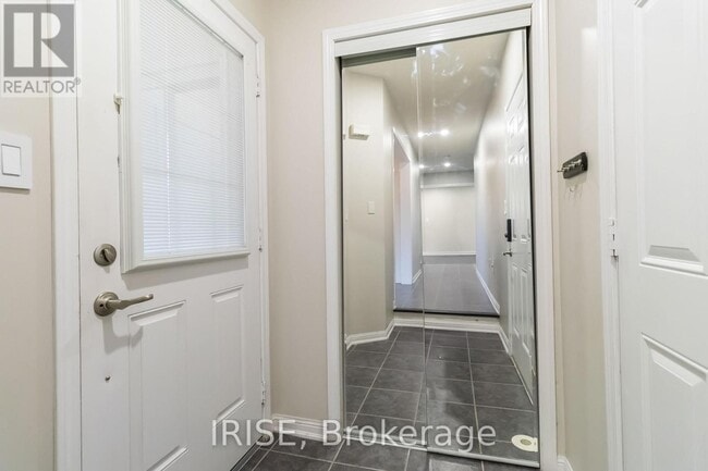 Building Photo - 703 Rayner Ct