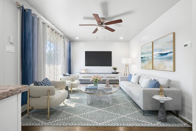 Building Photo - 251 Hickory St