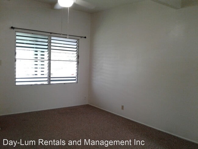 Building Photo - 460 Kilauea Ave