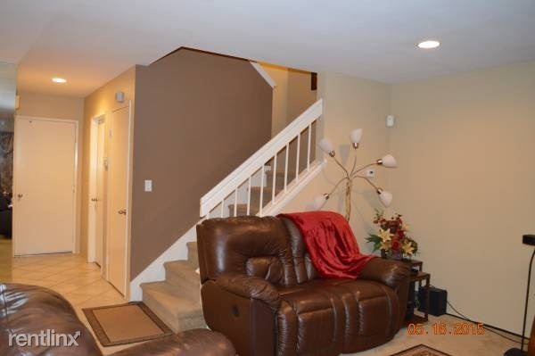 Foto del edificio - 16045 Caminito Tomas