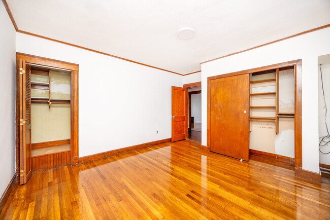 Foto del edificio - 19 Puritan Rd