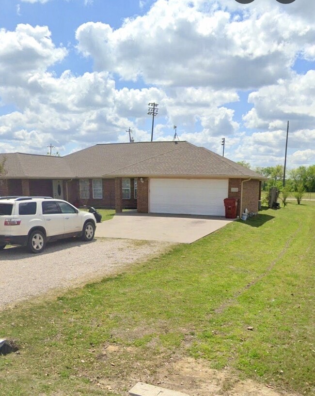 Building Photo - 105 Harmon Cir