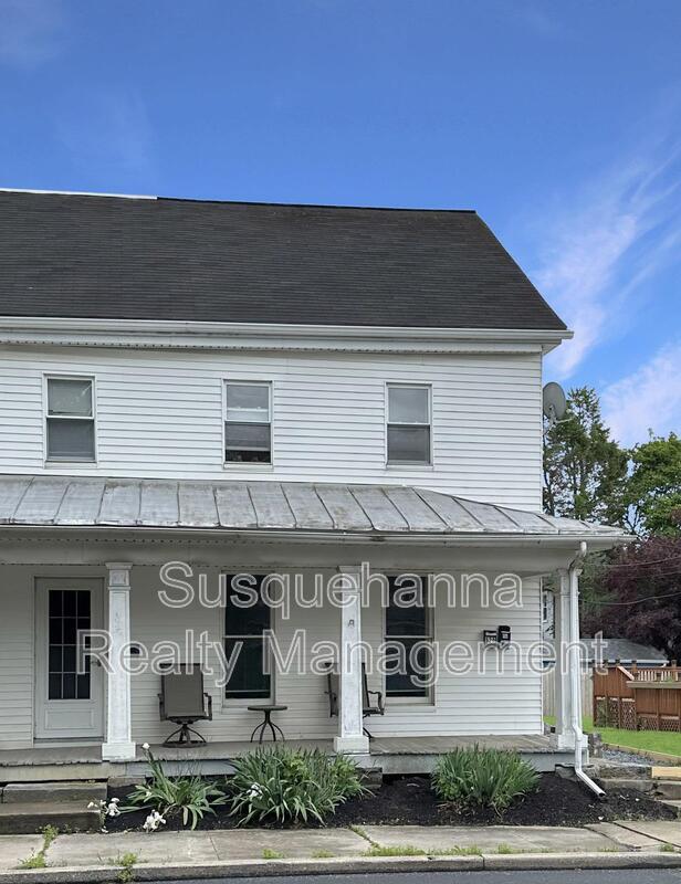 Primary Photo - 520 W Main St