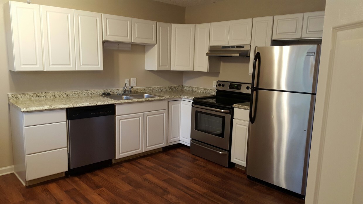 324 Walton Ferry Rd, Hendersonville, TN 37075 Townhome Rentals in