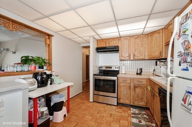 Foto del edificio - 9731 Fox Glen Dr