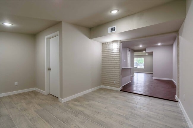 Foto del edificio - 12046 Beechnut St