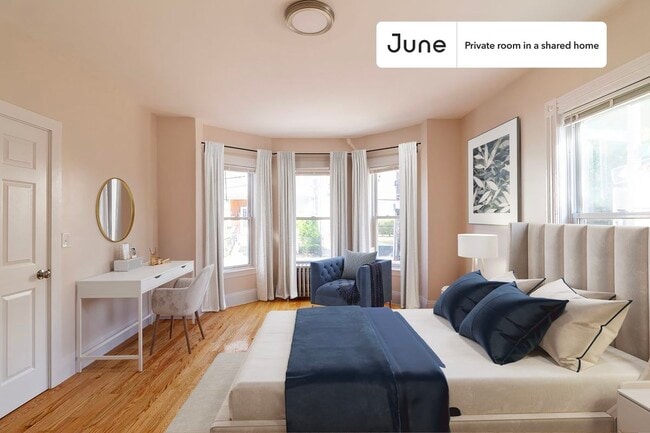 Building Photo - Room in Shared 7 bed/2 bath home in Allston