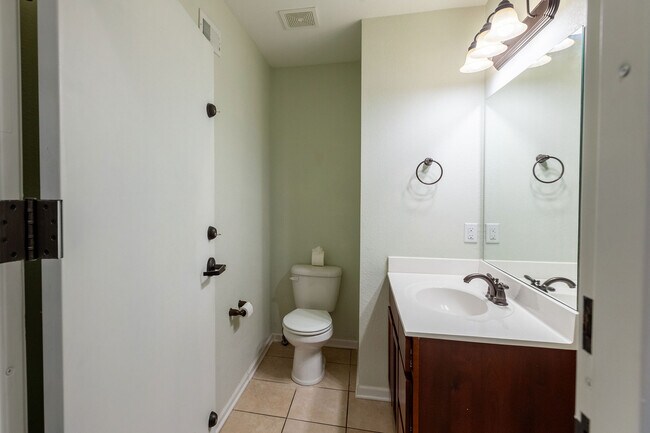 Foto del edificio - 6403 Darnell St