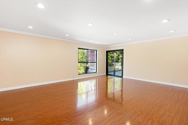 Foto del edificio - 1037 N Vista St