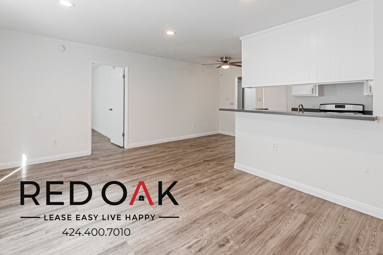 Foto principal - 14831 Delano St