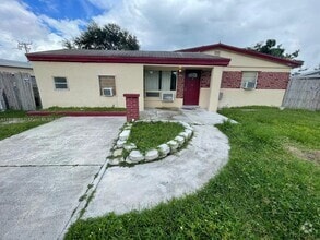 Building Photo - 4327 SW 50th St