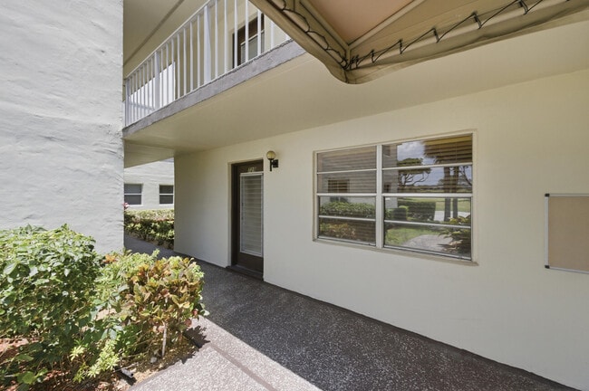 Building Photo - 729 Normandy Trail