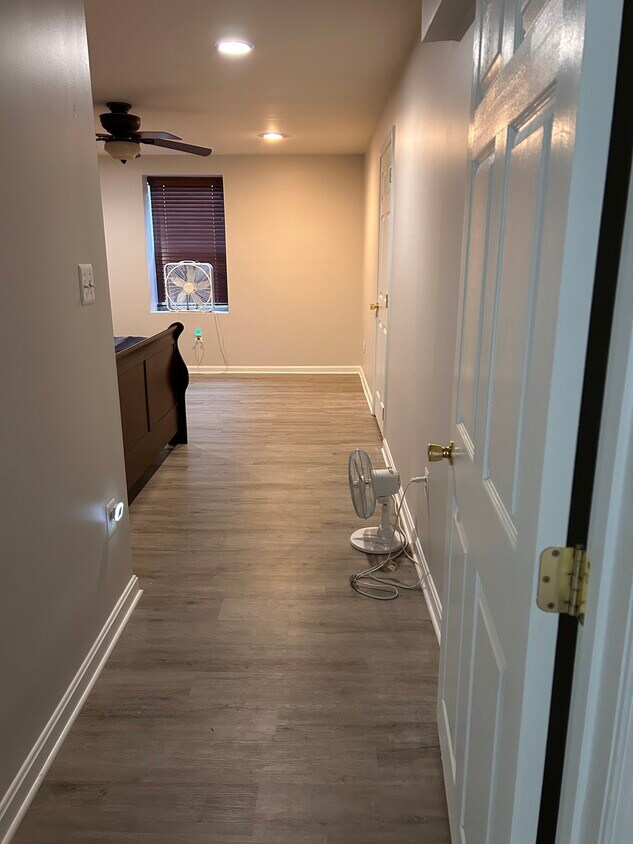 Foto del edificio - 4688 Woodland Rd
