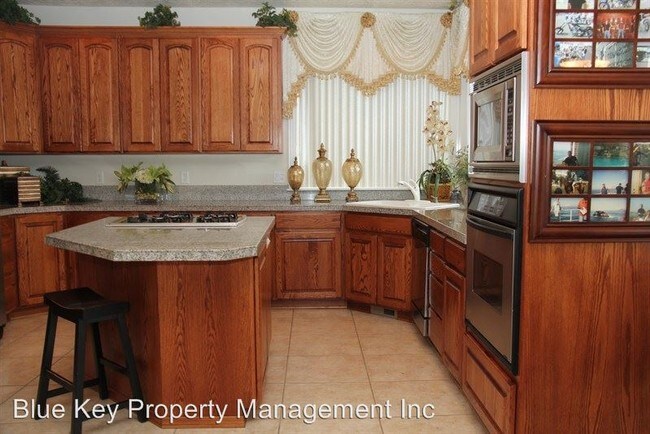 Foto del edificio - 14243 SE Rolling Meadows Dr
