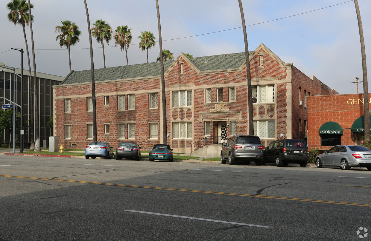 Building Photo - Stanford Arms