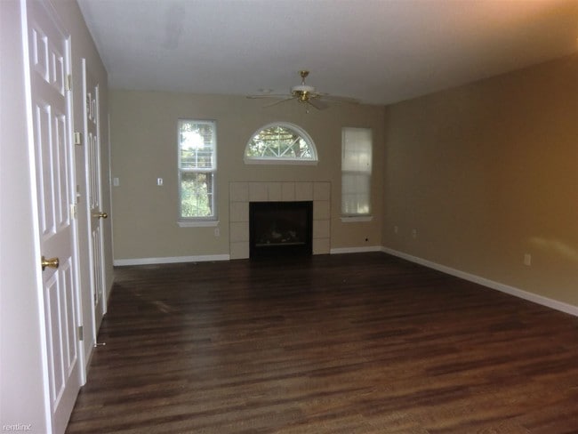Building Photo - 416 Orchard View Ct