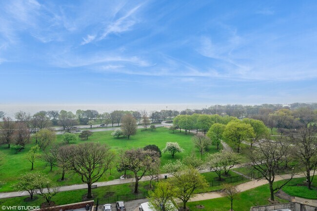 Foto del edificio - 5415 N Sheridan Rd