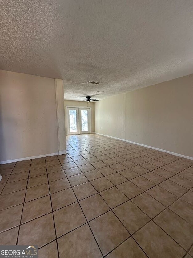 Foto del edificio - 508 Chateau Cir