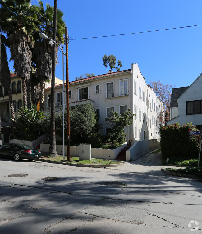 Building Photo - 1926 Whitley Ave