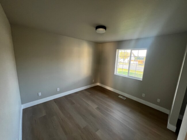 Foto del edificio - 2141 Teal Dr