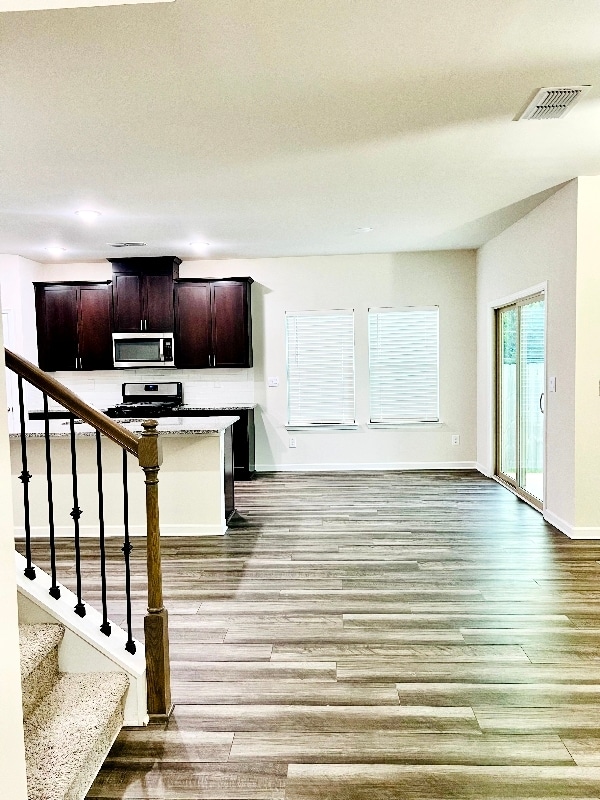 Building Photo - 4829 Dufour Dr