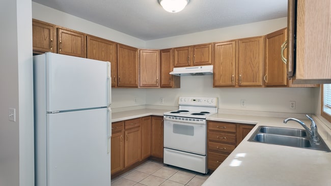 Kitchen - 1715 Northway Dr