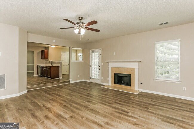 Foto del edificio - 3943 S River Ln