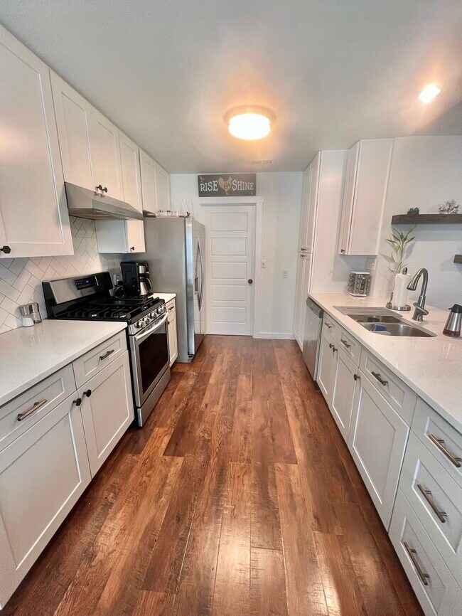 Foto del edificio - 303 Craigmont Dr