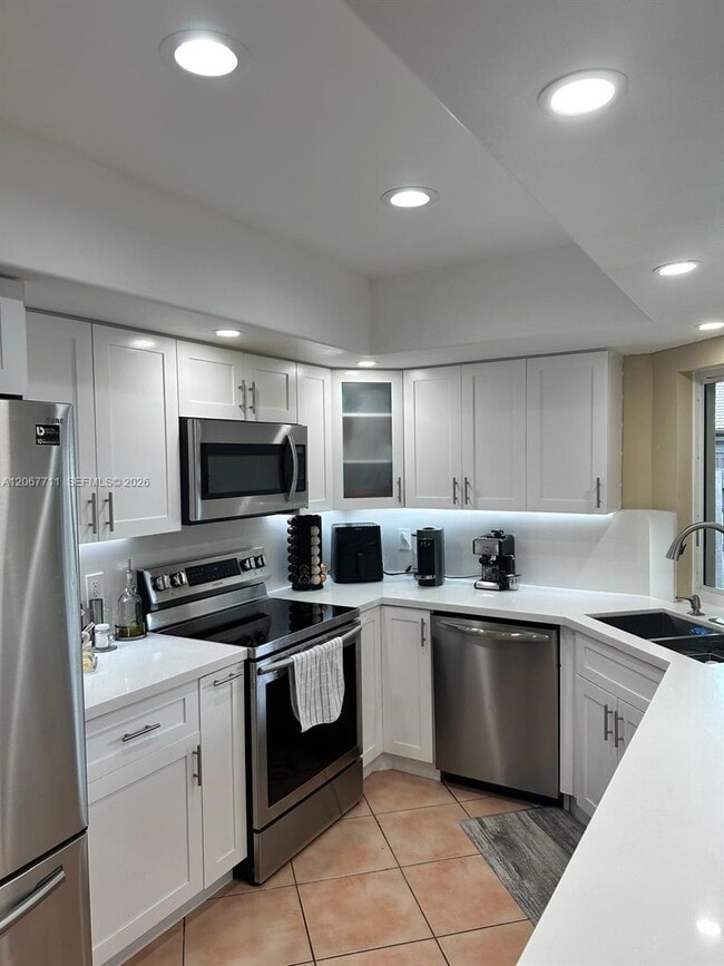 Building Photo - 4810 SW 152nd Pl